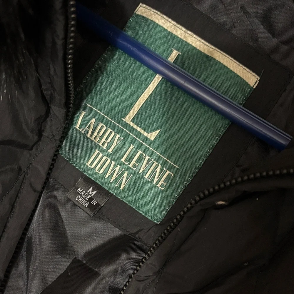 Larry Levine duck down jacket with faux fur - Picture 2 of 4